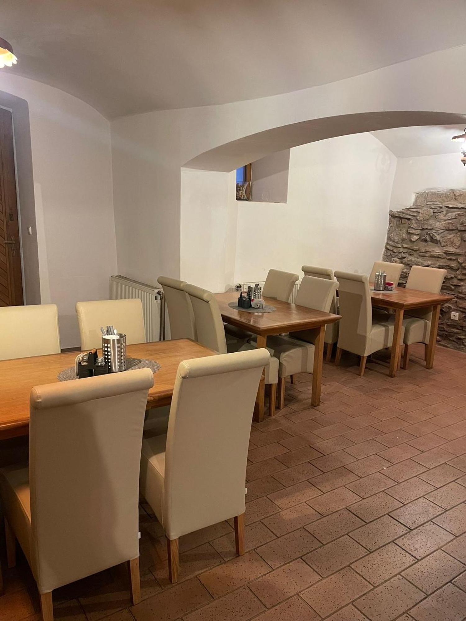 Hotel U Mesta Prahy Nachod Exterior photo
