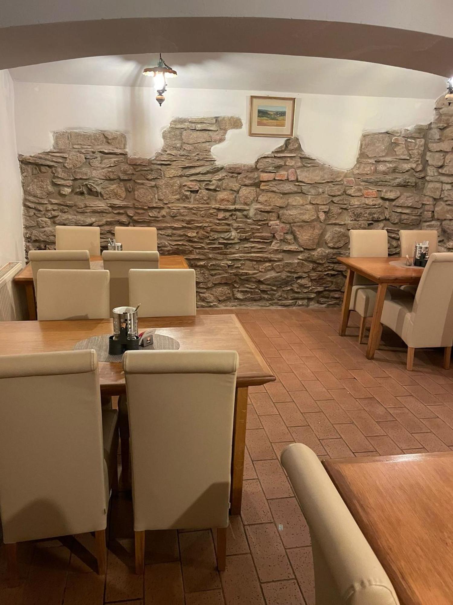 Hotel U Mesta Prahy Nachod Exterior photo
